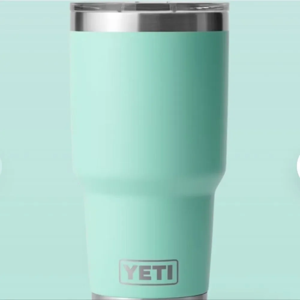 YETI‎ Rambler 30oz Tumbler- Seafoam